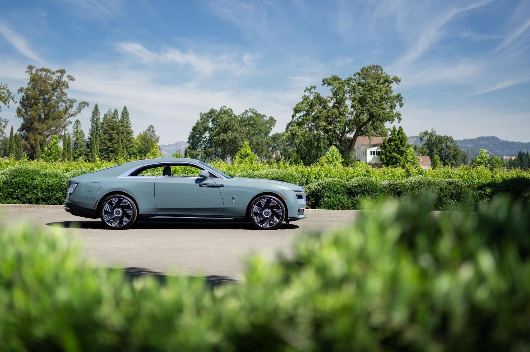 Rolls Royce Wraith панорамная крыша