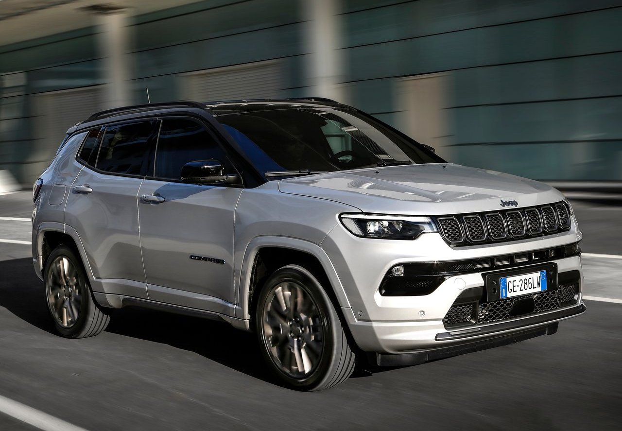 Преемник Jeep Compass станет электромобилем в 2025 году