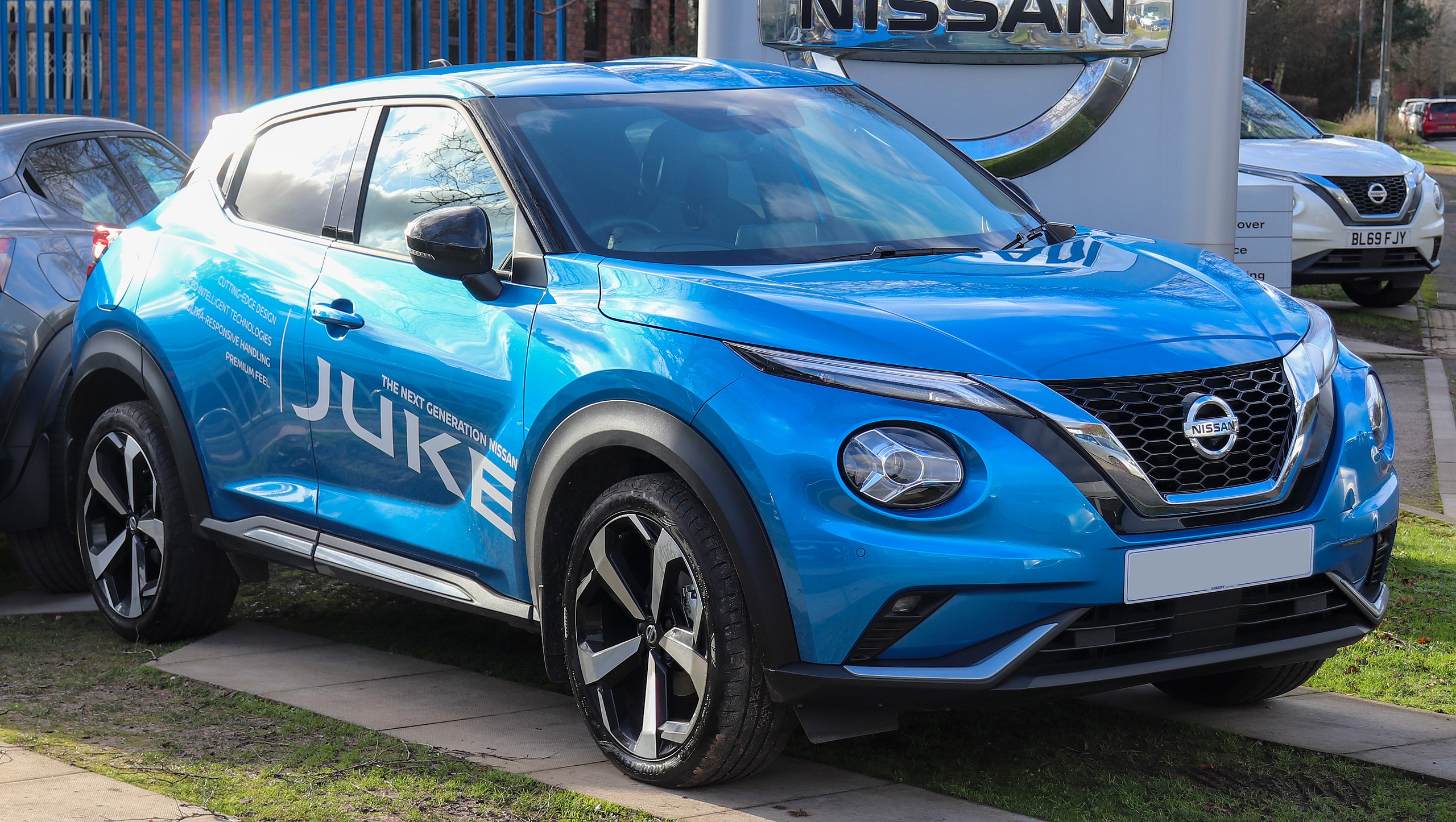 Nissan Juke поехал на российский авторынок по параллельной дороге