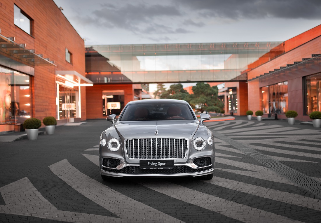 BENTLEY FLYING SPUR ТЕПЕРЬ В РОССИИ