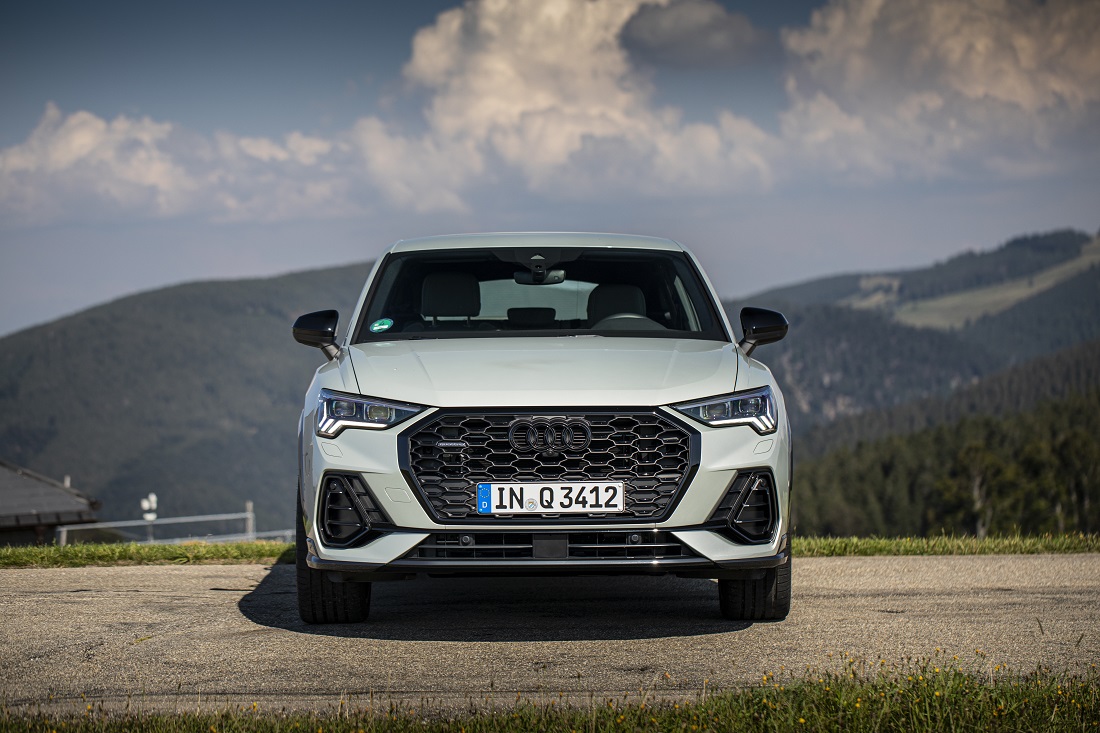 НОВЫЙ КУПЕ-КРОССОВЕР AUDI Q3 ПОСТУПИЛ В ПРОДАЖУ