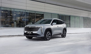 GEELY ОБЪЯВЛЯЕТ О СТАРТЕ ПРОДАЖ НОВОЙ ПЕРЕДНЕПРИВОДНОЙ ВЕРСИИ GEELY ATLAS