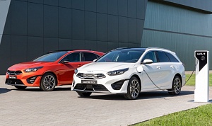 KIA ПРЕДСТАВИЛА ОБНОВЛЕННОЕ СЕМЕЙСТВО CEED