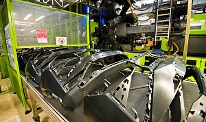 АВТОВАЗ ВЫПУСТИЛ ПАРТИЮ ИЗ 500 БАМПЕРОВ ДЛЯ КРОССОВЕРА LADA AZIMUT