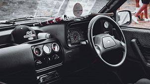 РОСАККРЕДИТАЦИЯ ПРОЯСНИЛА СИТУАЦИЮ С ПРАВОРУЛЬНЫМИ АВТОМОБИЛЯМИ В РОССИИ