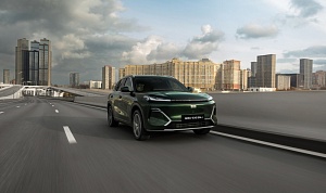 ВСЕГО ЗА МЕСЯЦ GEELY EX5 EM-I СТАЛ ЛИДЕРОМ ПРОДАЖ В РОССИИ СРЕДИ ГИБРИДОВ