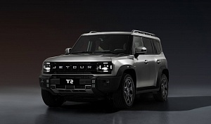 МНОГО ВСЕГО, НО ПО МЕЛОЧИ: В РОССИИ СТАРТОВАЛИ ПРОДАЖИ КРОССОВЕРА JETOUR T2 В ОБНОВЛЕННОМ ДИЗАЙНЕ