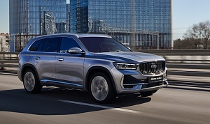 В РОССИИ НАЧАЛИ ПРОДАВАТЬ САМУЮ ДОСТУПНУЮ ВЕРСИЮ ОБНОВЛЕННОГО GEELY MONJARO