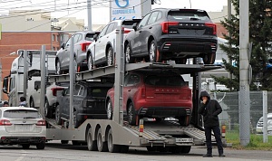 ЗА ЧЕТЫРЕ С ПОЛОВИНОЙ ГОДА ИЗ КИТАЯ В РОССИЮ ВВЕЗЕНО БОЛЕЕ 2 МЛН ЛЕГКОВЫХ АВТОМОБИЛЕЙ