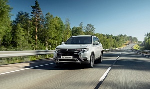 MITSUBISHI ПОКАЗАЛА ОБНОВЛЕННЫЙ OUTLANDER