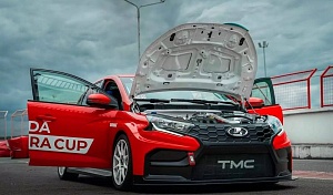 В АРСЕНАЛЕ АВТОВАЗА ПОЯВИЛАСЬ ГОНОЧНАЯ LADA ISKRA. ПОД КАПОТОМ 259 «ЛОШАДЕЙ»