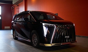 В РОССИИ СТАРТОВАЛИ ПРОДАЖИ ЧЕТЫРЕХМЕСТНОГО МИНИВЭНА GAC M8 LOUNGE