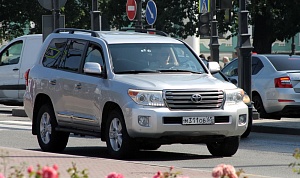 В 2025 ГОДУ ЛИДЕРАМИ «ПАРАЛЛЕЛЬНОГО» ИМПОРТА СТАЛИ АВТОМОБИЛИ TOYOTA И BMW