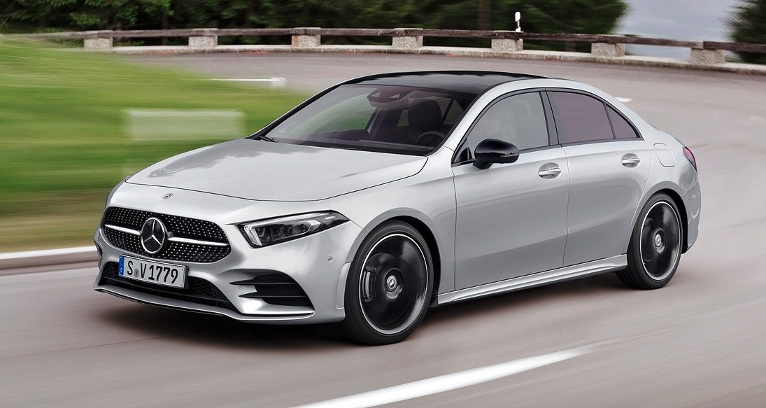 Mercedes-Benz A-Class Sedan. Мал мала меньше